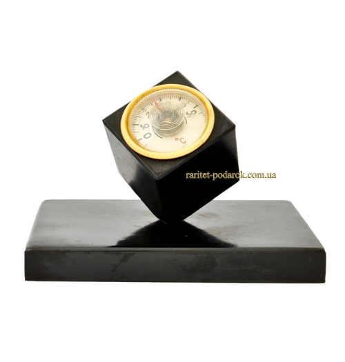 Настольный комнатный термометр в форме куба